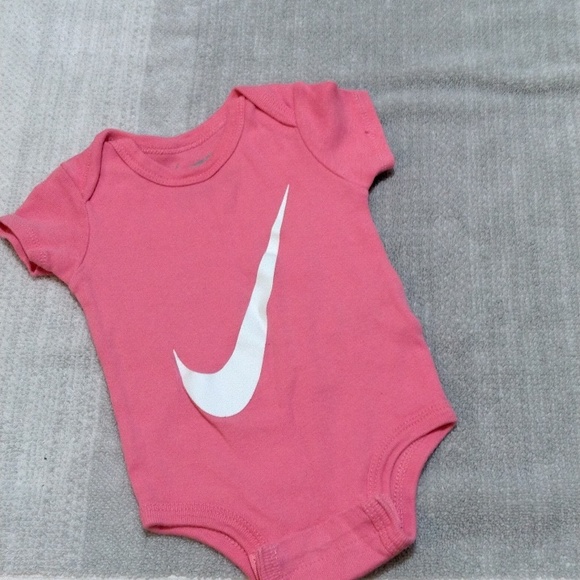 3 onesies bat girl and nike - Picture 2 of 4